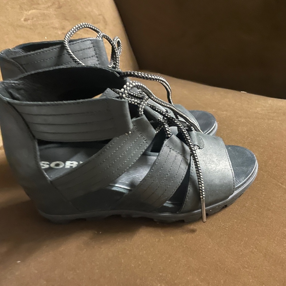 Sorel lace up wedge sandal (black)